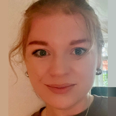 Photo of Hollie Beale